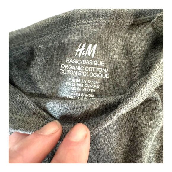 H&M Basic Organic Cotton Baby Bodysuit Set Of 2 Long Sleeve 12-18M Gray & White - Picture 4 of 8